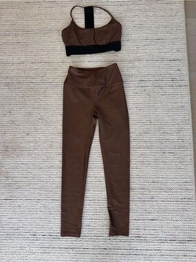 Noli Brown High-Waist Leggings with Black Waistband